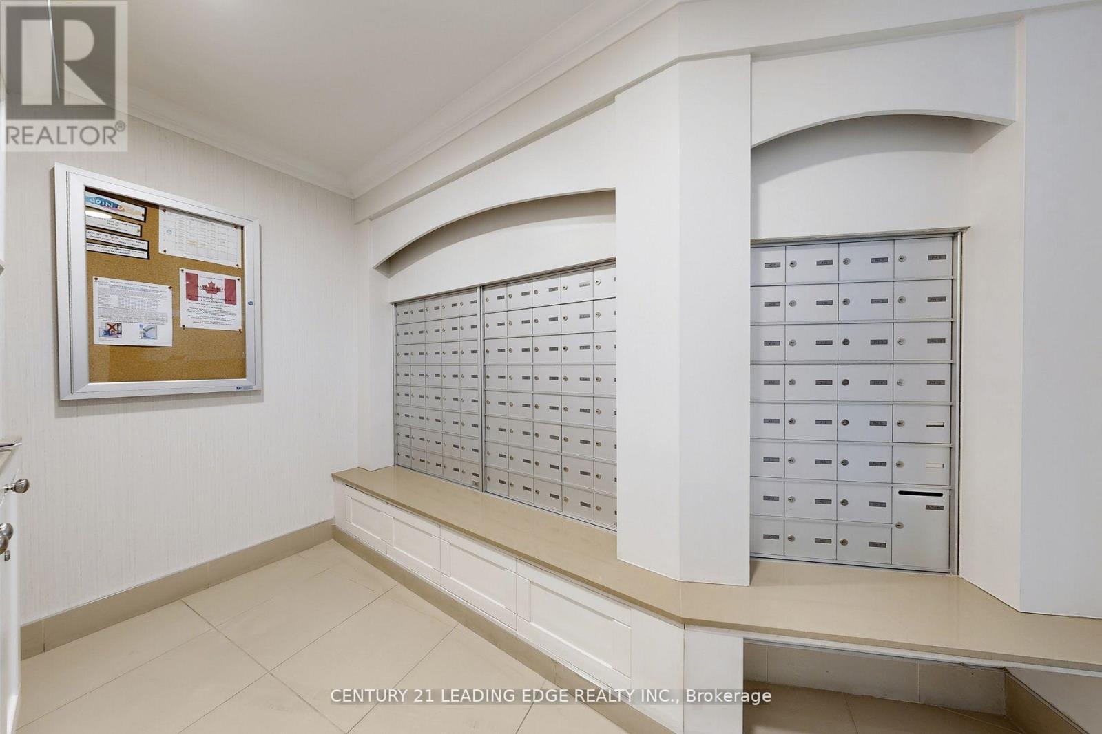 305 - 35 Baker Hill Boulevard, Whitchurch-Stouffville, Ontario  L4A 1P8 - Photo 6 - N12668158