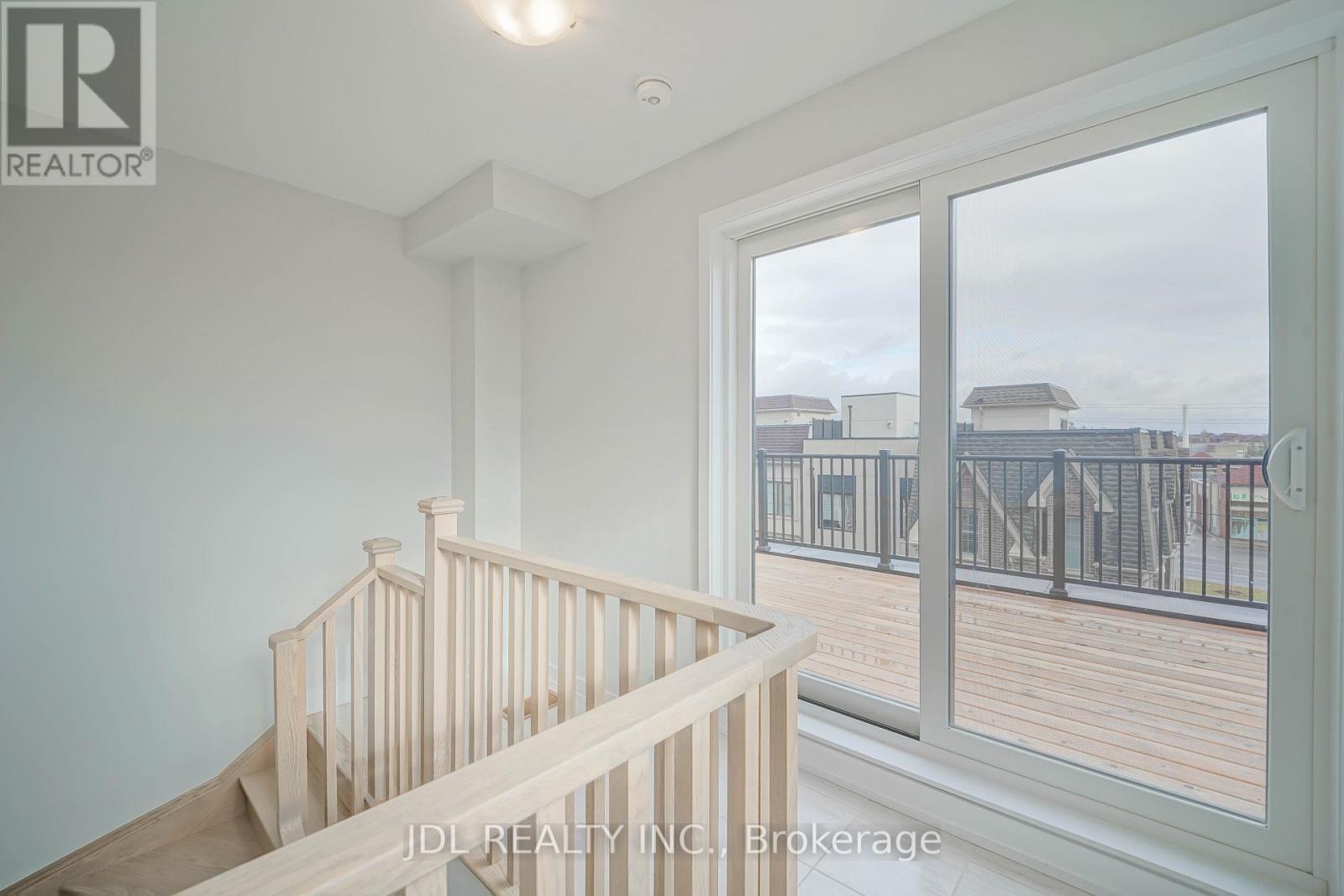 32 Guardhouse Crescent, Markham, Ontario  L6C 3J8 - Photo 27 - N12668274