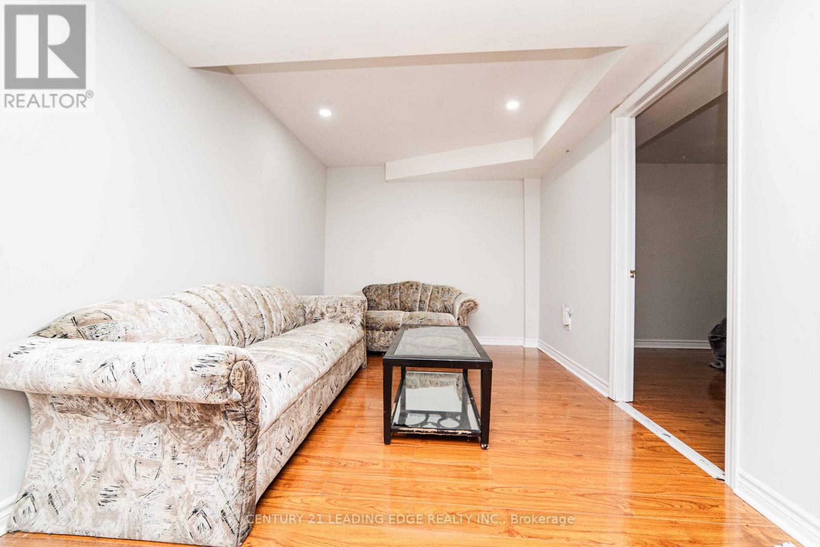 81 Rushmore Court, Markham, Ontario  L3S 3T3 - Photo 8 - N12668286