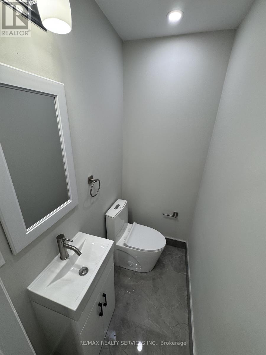 41 Maclaren Avenue, Barrie, Ontario  L4N 3Y1 - Photo 8 - S12667932