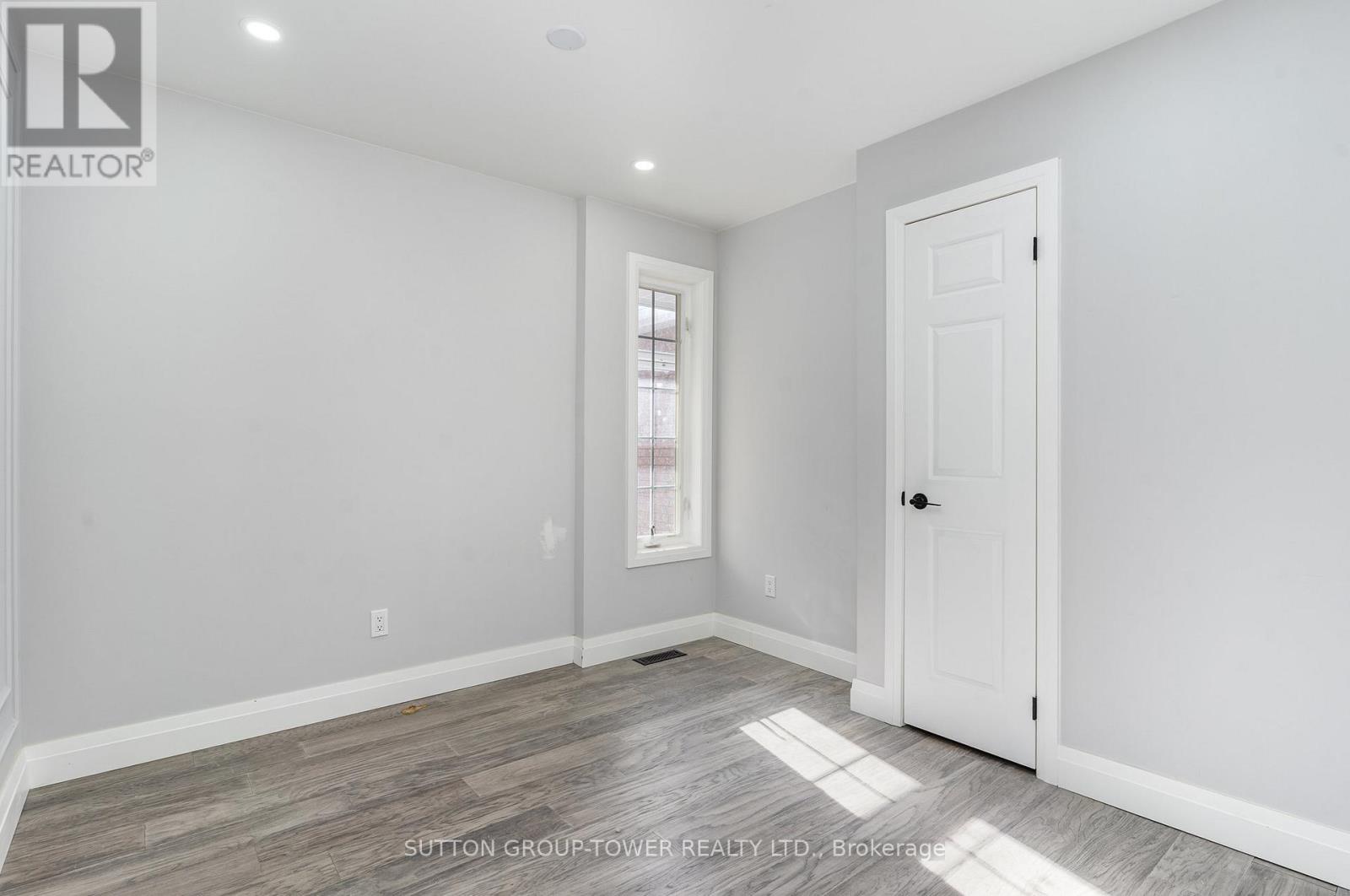 90 Sproule Drive, Barrie, Ontario  L4N 0W6 - Photo 12 - S12668280