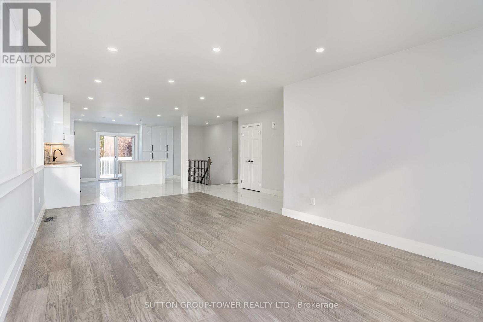 90 Sproule Drive, Barrie, Ontario  L4N 0W6 - Photo 3 - S12668280