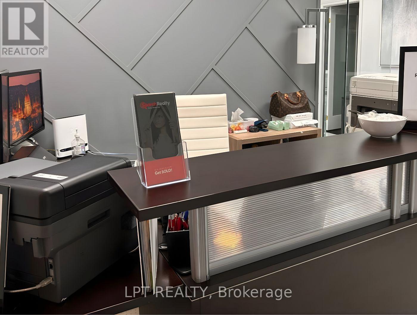 8-200 - 5045 Orbitor Drive, Mississauga, Ontario  L4W 4Y8 - Photo 3 - W12597866