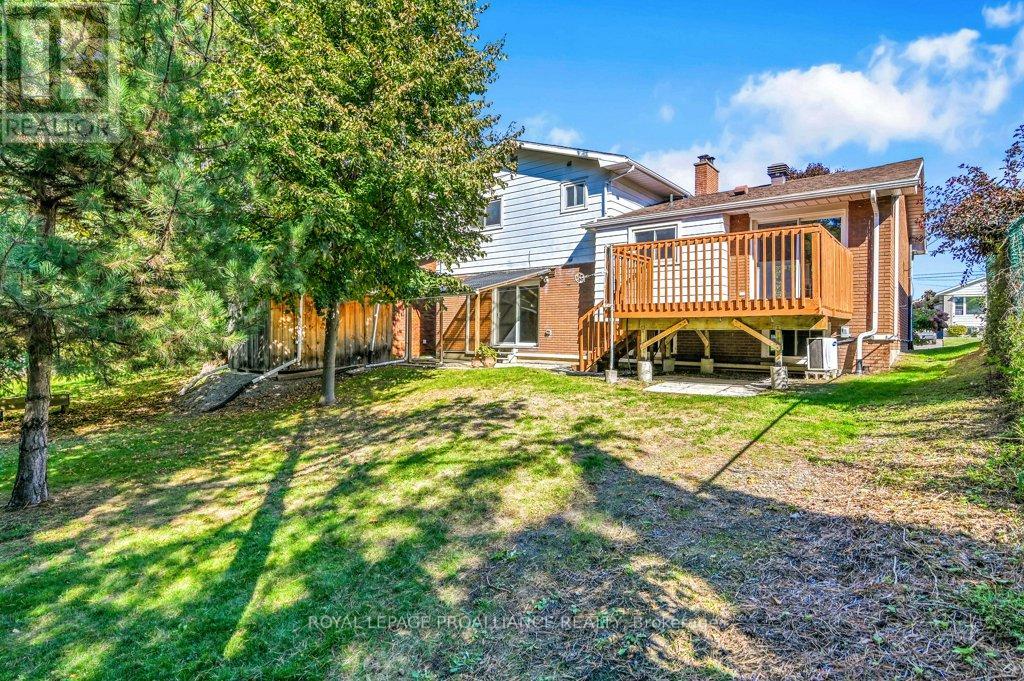 42 Davison Avenue, Brockville, Ontario  K6V 3C2 - Photo 37 - X12461519