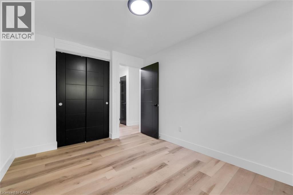 39 Grandfield Street, Hamilton, Ontario  L8T 2H1 - Photo 25 - 40796375