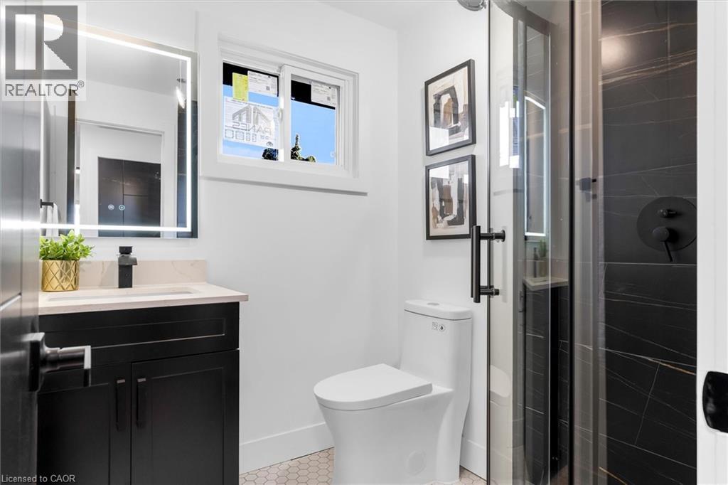 39 Grandfield Street, Hamilton, Ontario  L8T 2H1 - Photo 26 - 40796375