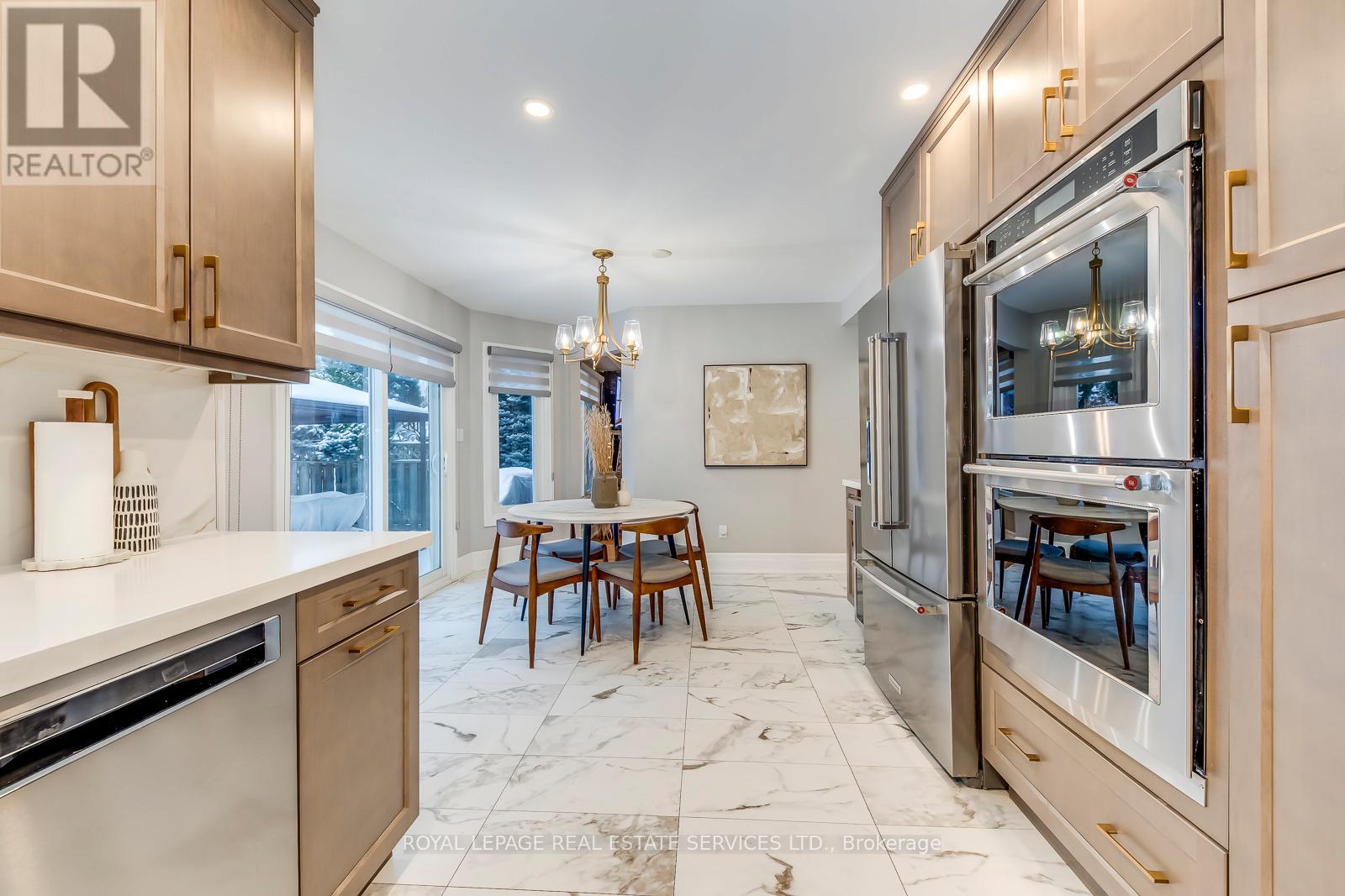 295 Canital Court, Mississauga, Ontario  L4Z 3B7 - Photo 17 - W12666366