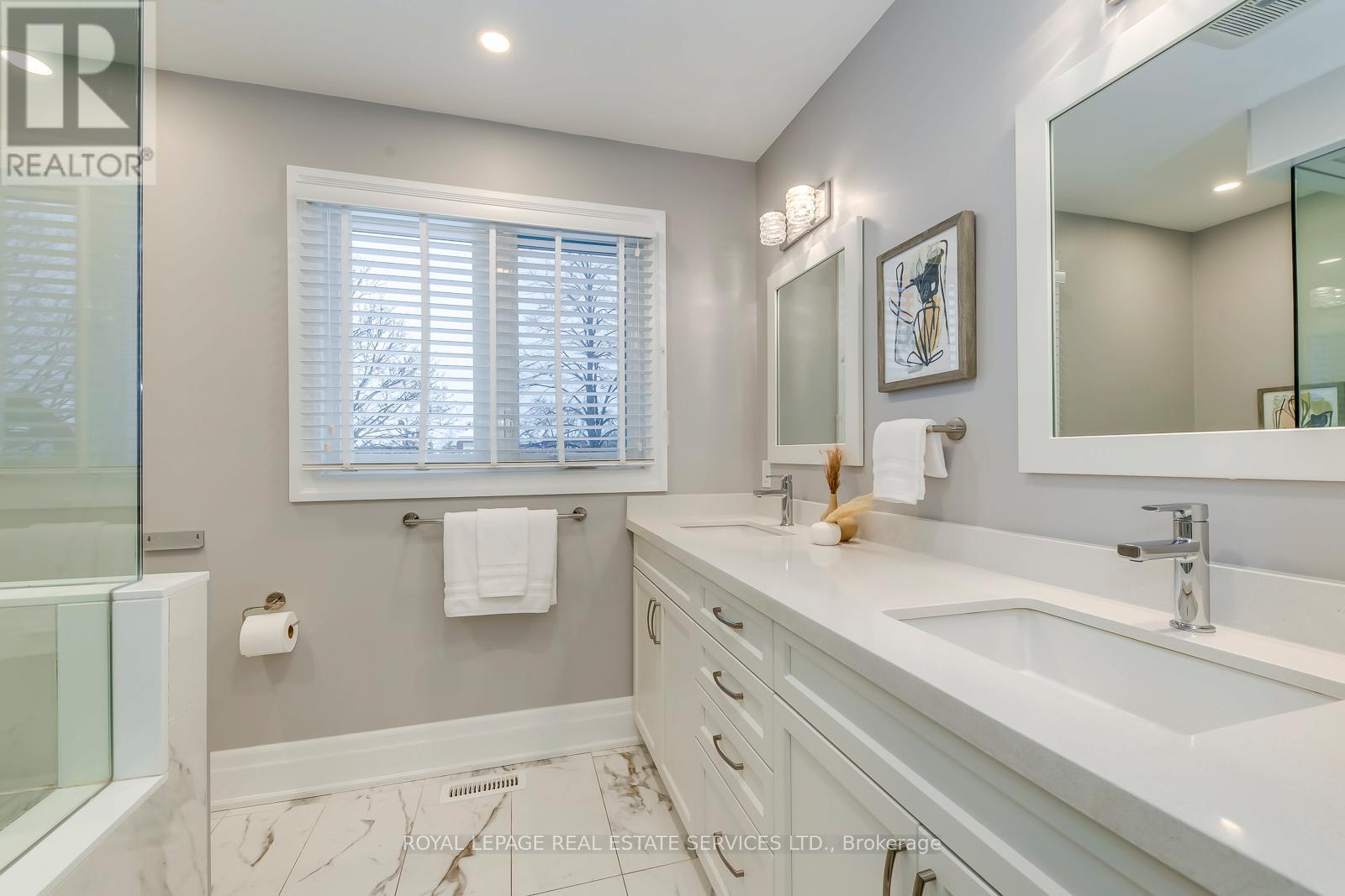 295 Canital Court, Mississauga, Ontario  L4Z 3B7 - Photo 26 - W12666366