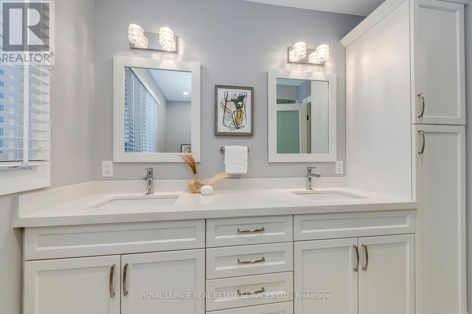 295 Canital Court, Mississauga, Ontario  L4Z 3B7 - Photo 27 - W12666366