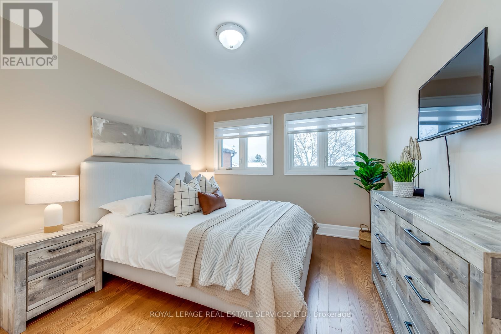 295 Canital Court, Mississauga, Ontario  L4Z 3B7 - Photo 30 - W12666366