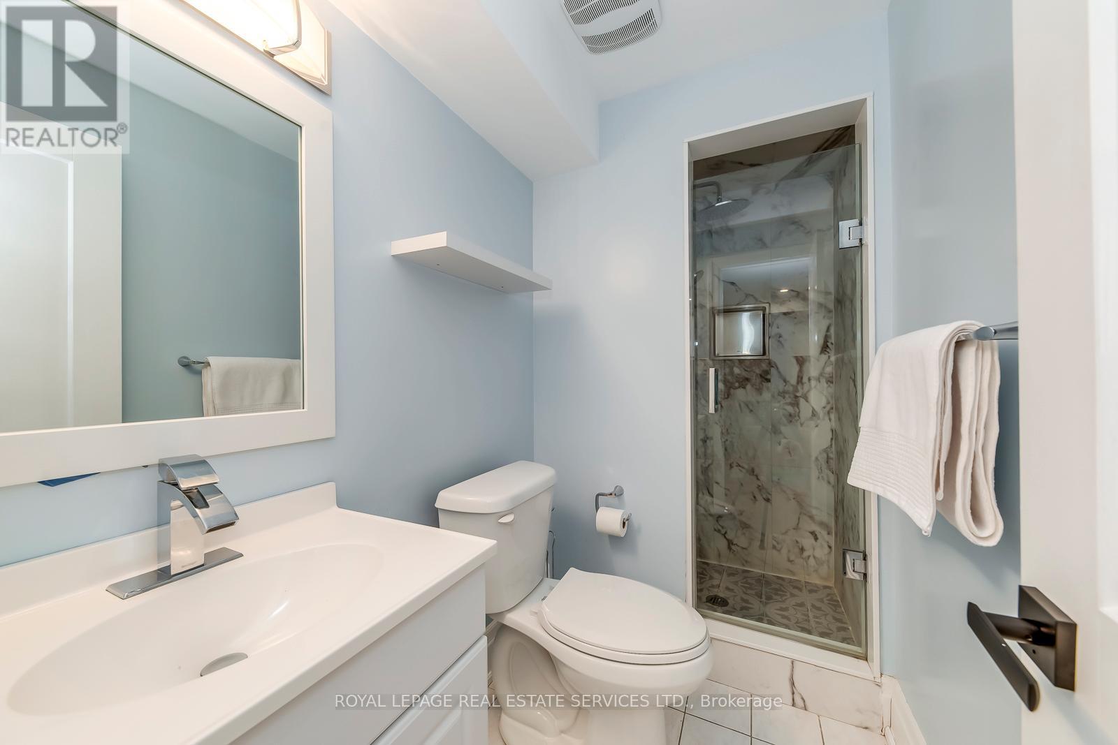 295 Canital Court, Mississauga, Ontario  L4Z 3B7 - Photo 37 - W12666366