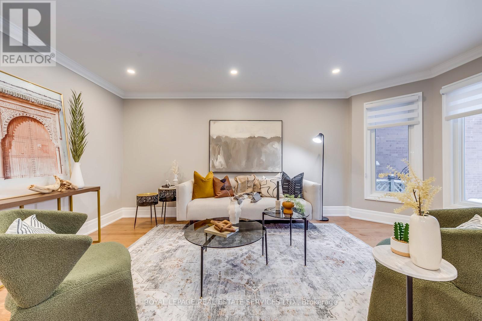 295 Canital Court, Mississauga, Ontario  L4Z 3B7 - Photo 5 - W12666366