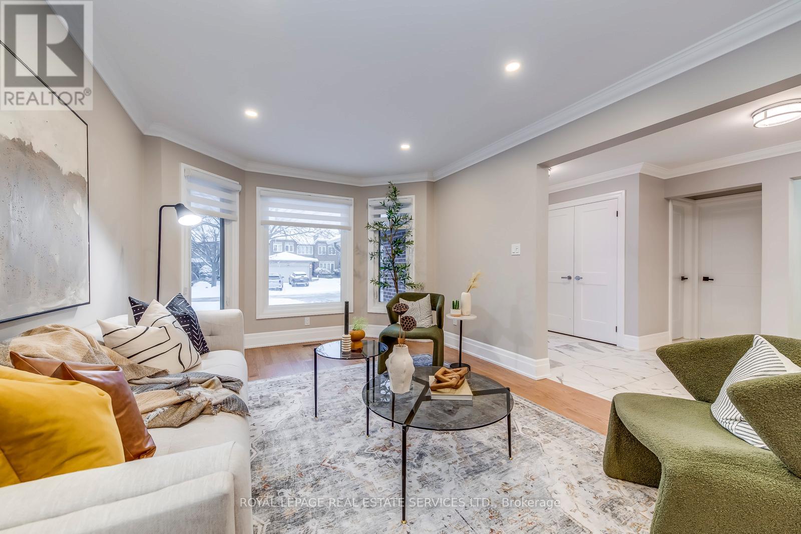 295 Canital Court, Mississauga, Ontario  L4Z 3B7 - Photo 6 - W12666366