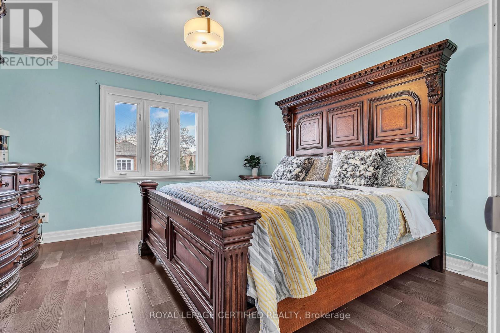 469 Old Weston Road, Toronto, Ontario  M6N 3A9 - Photo 12 - W12666398