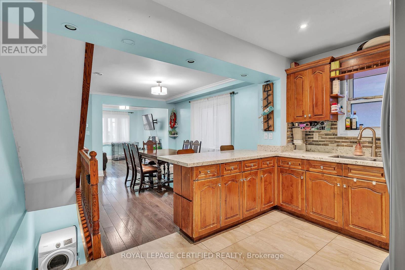 469 Old Weston Road, Toronto, Ontario  M6N 3A9 - Photo 9 - W12666398