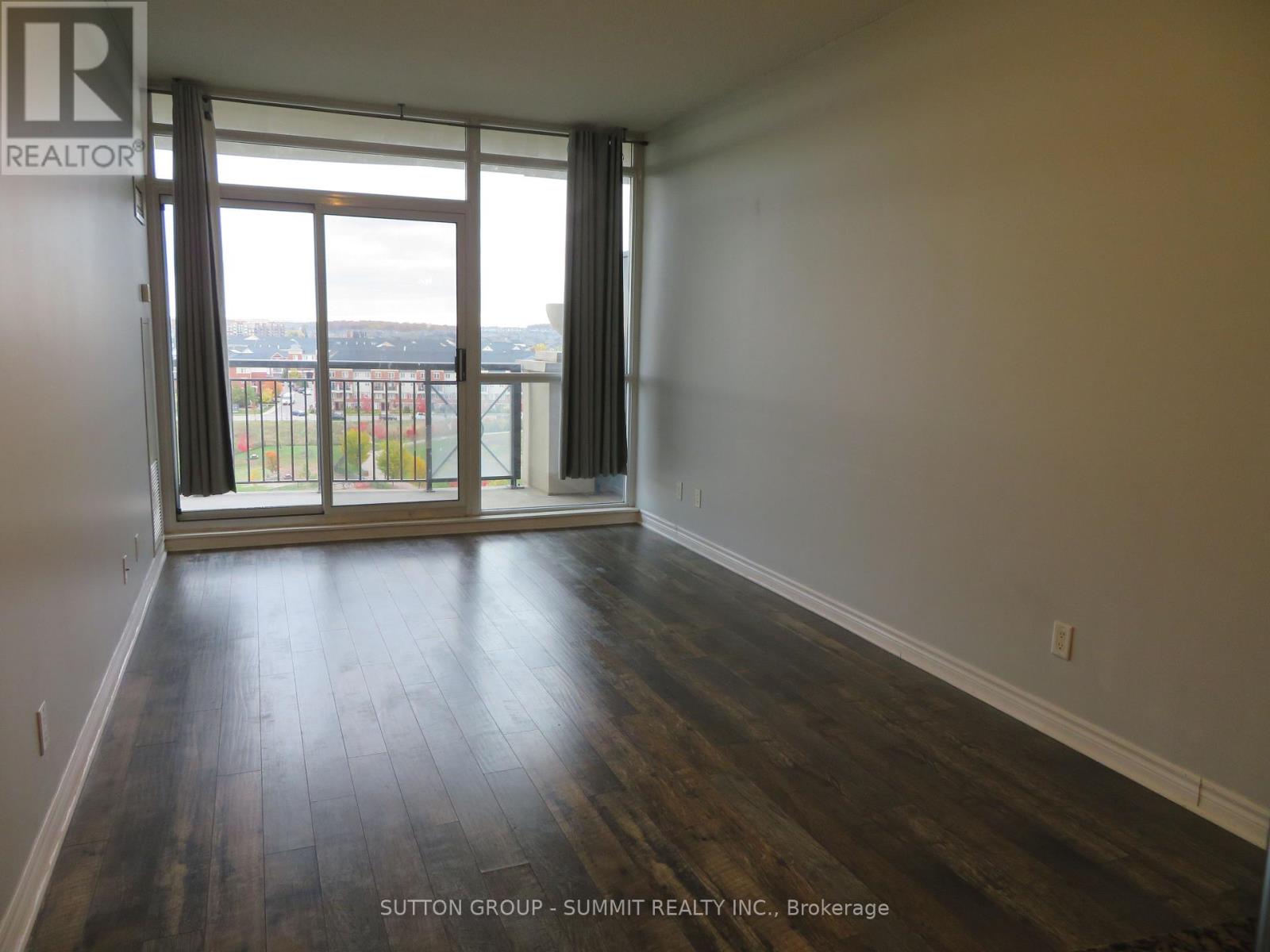 1001 - 2325 Central Park Drive, Oakville, Ontario  L6H 0E2 - Photo 8 - W12667850