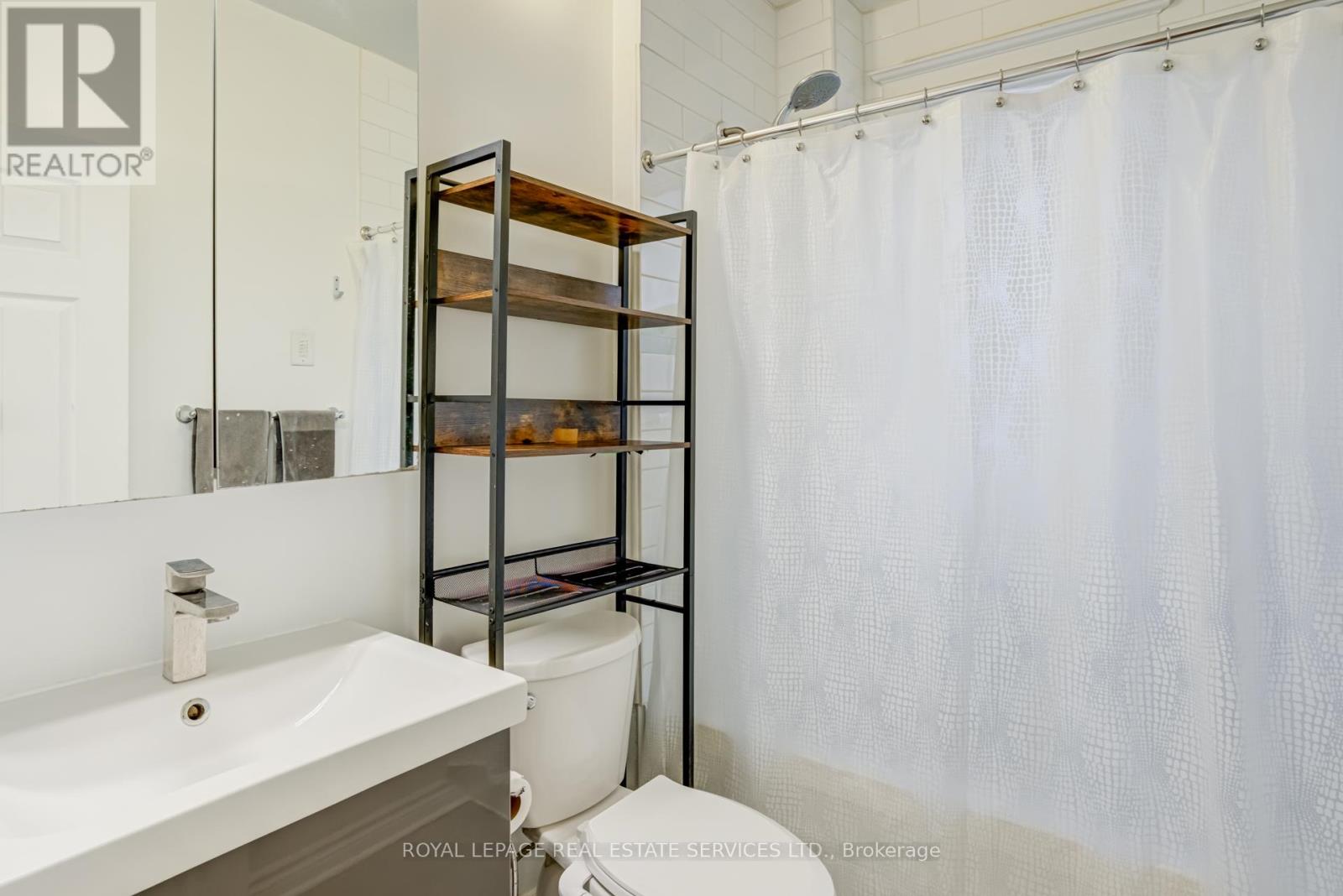 168 Dunn Avenue, Toronto, Ontario  M6K 2R6 - Photo 20 - W12667906