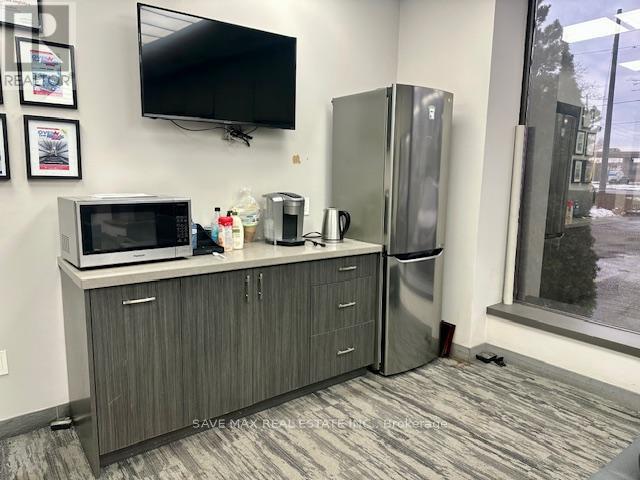 6015 Kestrel Road, Mississauga, Ontario  L5T 1S8 - Photo 21 - W12667916