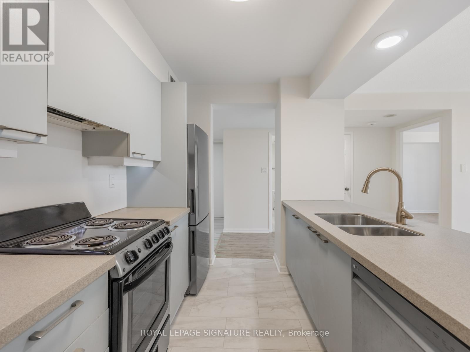 203 - 50 Eglinton Avenue W, Mississauga, Ontario  L5R 3P5 - Photo 10 - W12667920