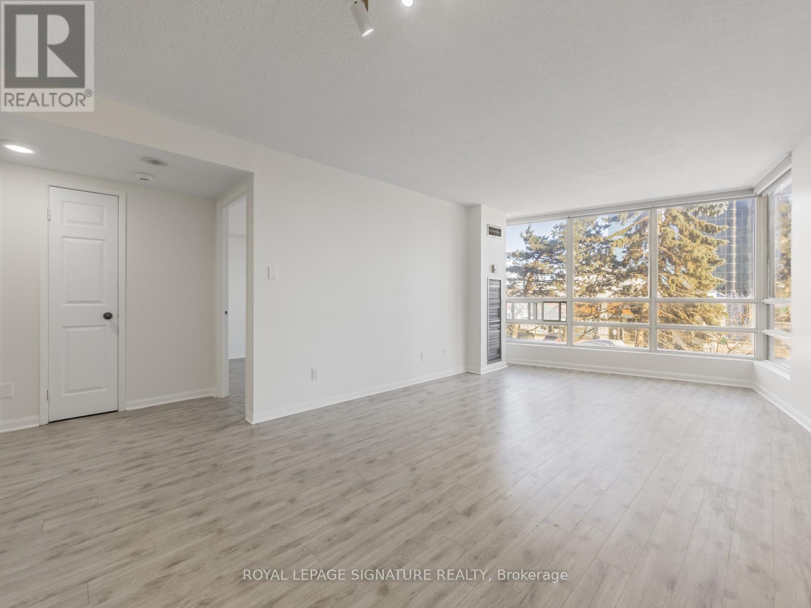 203 - 50 Eglinton Avenue W, Mississauga, Ontario  L5R 3P5 - Photo 14 - W12667920