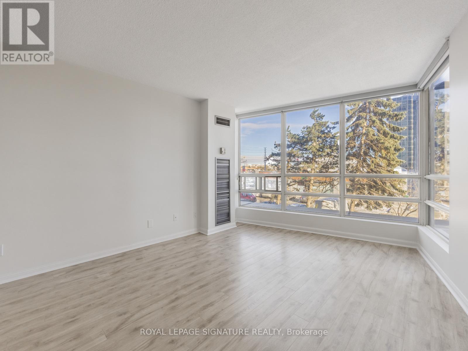 203 - 50 Eglinton Avenue W, Mississauga, Ontario  L5R 3P5 - Photo 15 - W12667920