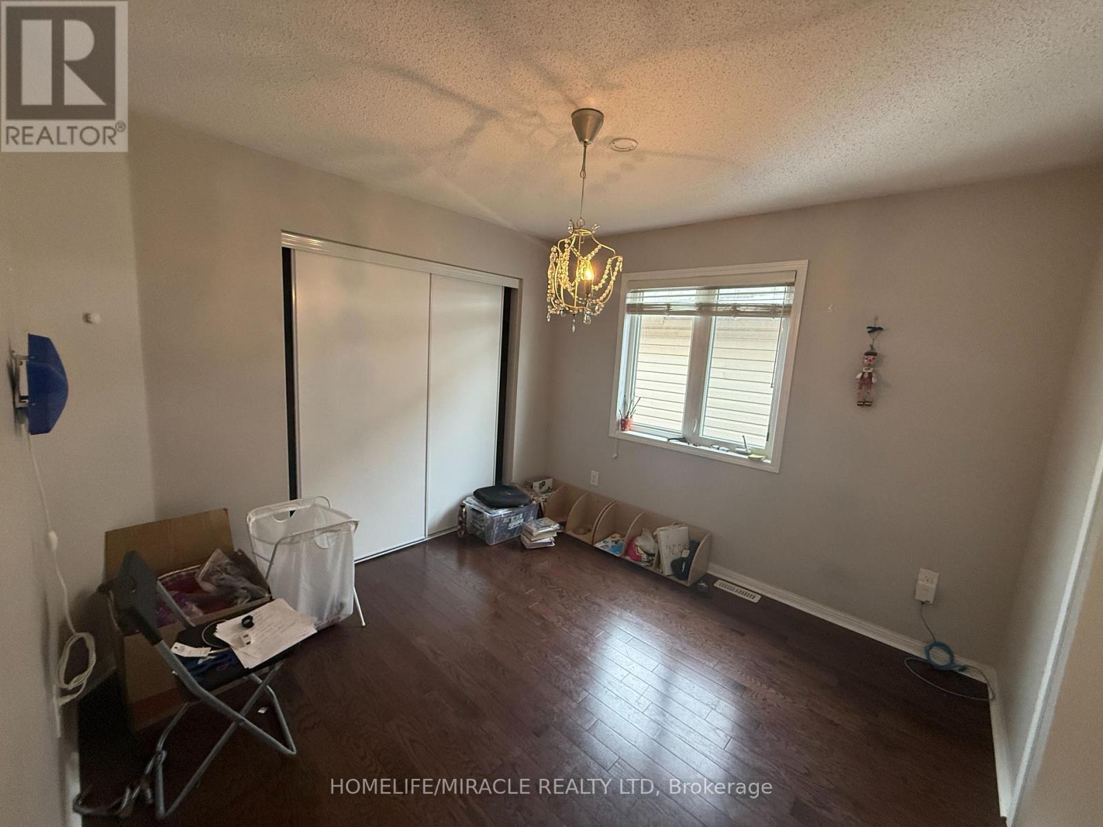 422 Cavanagh Lane, Milton, Ontario  L9T 8G6 - Photo 16 - W12667942