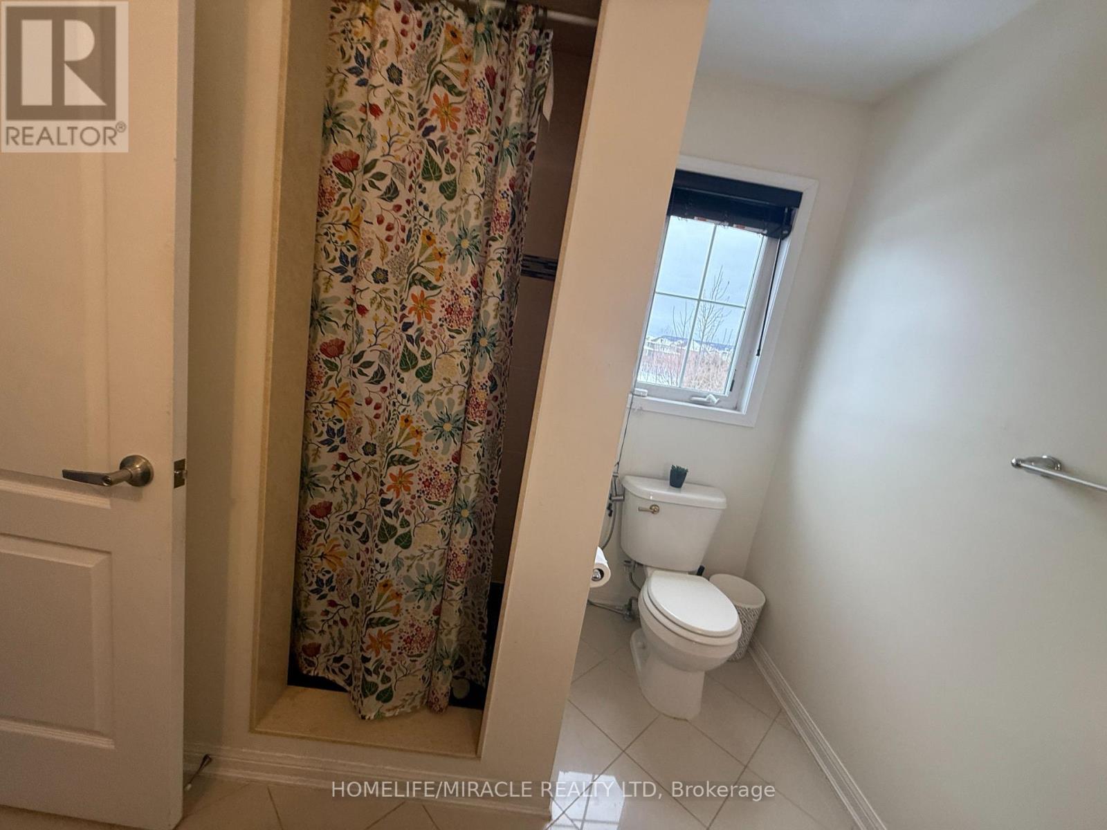 422 Cavanagh Lane, Milton, Ontario  L9T 8G6 - Photo 17 - W12667942