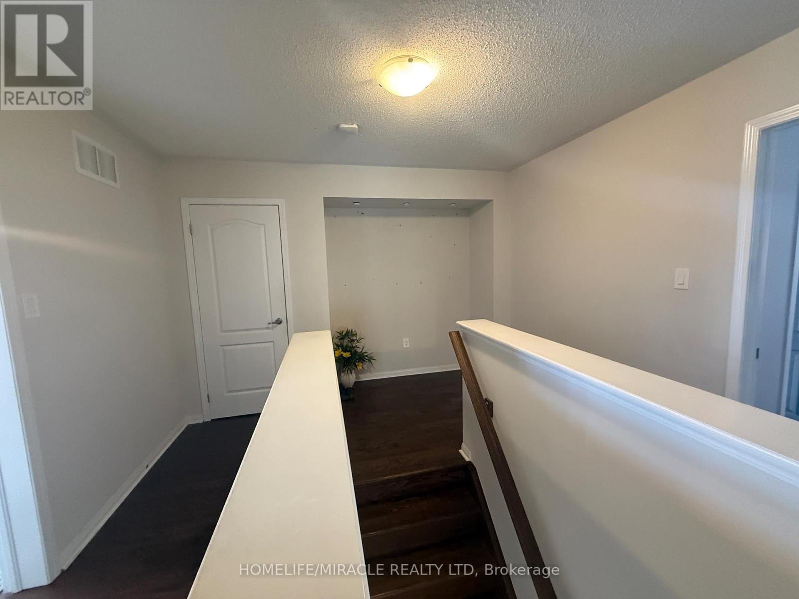 422 Cavanagh Lane, Milton, Ontario  L9T 8G6 - Photo 18 - W12667942