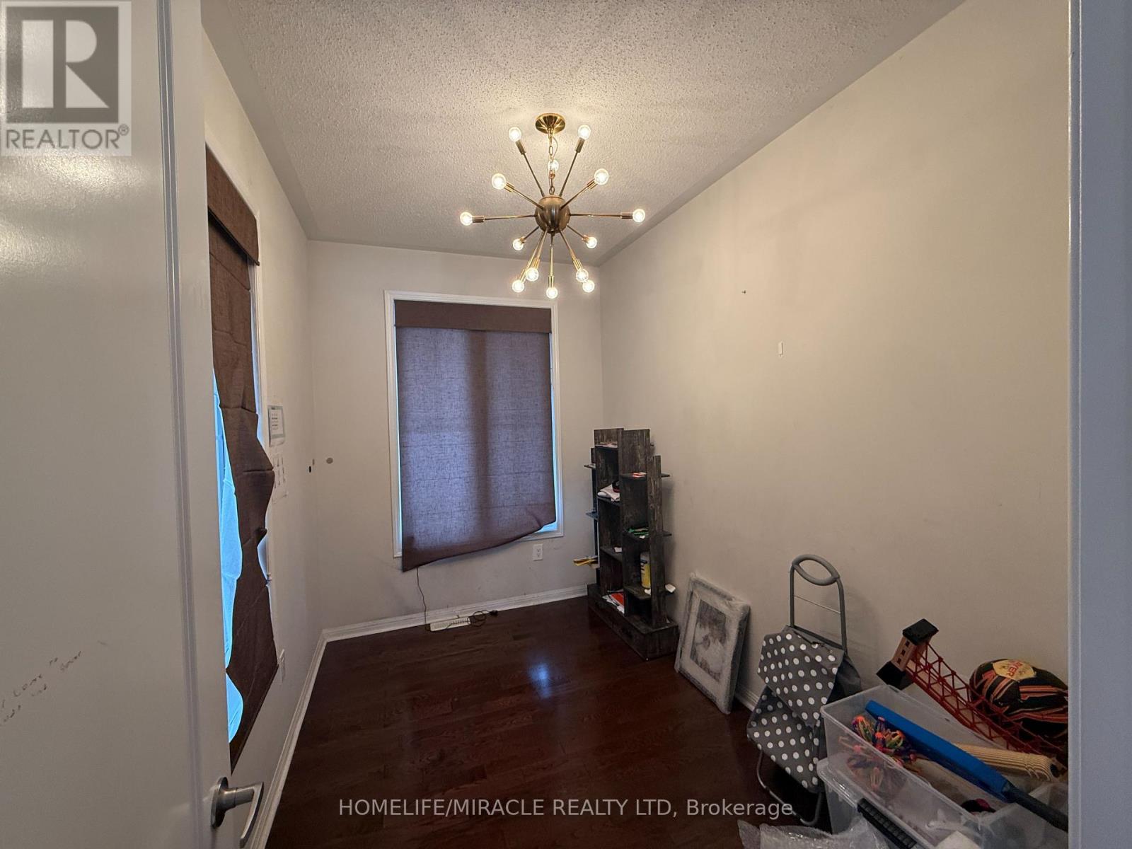 422 Cavanagh Lane, Milton, Ontario  L9T 8G6 - Photo 6 - W12667942