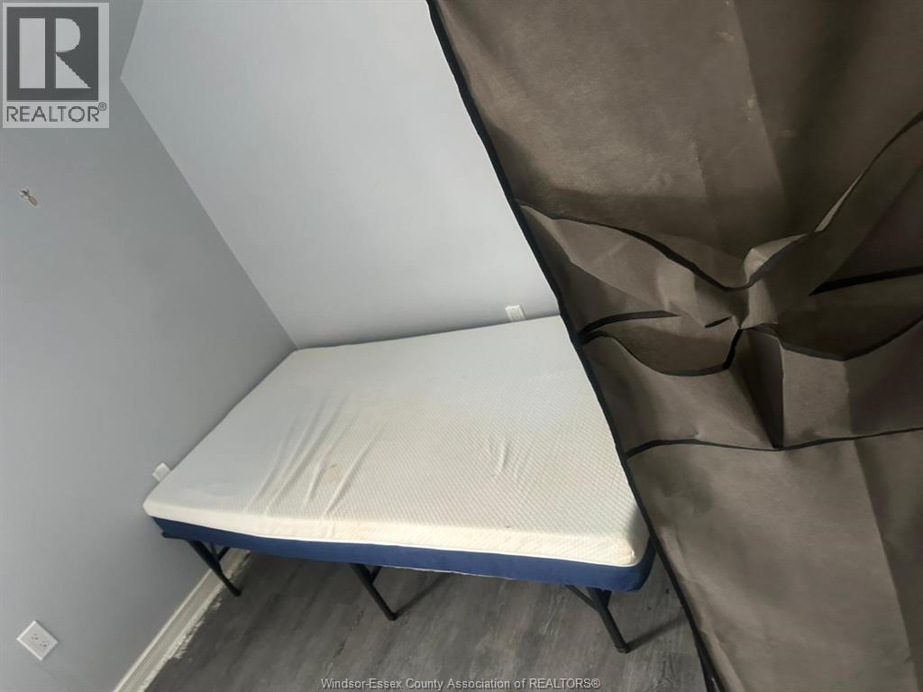 287 Rankin, Windsor, Ontario  N9B 2R4 - Photo 21 - 26000307