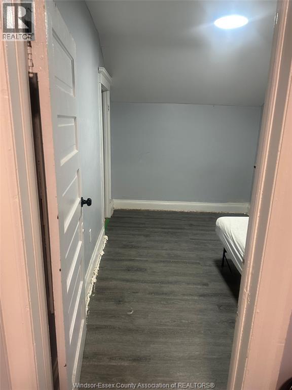 287 Rankin, Windsor, Ontario  N9B 2R4 - Photo 11 - 26000307