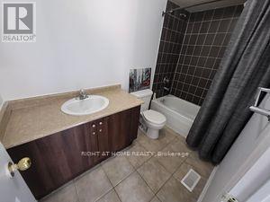 423 Aspendale Crescent, Mississauga, Ontario  L5W 0E7 - Photo 17 - W12667968