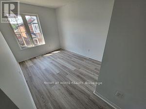 423 Aspendale Crescent, Mississauga, Ontario  L5W 0E7 - Photo 3 - W12667968