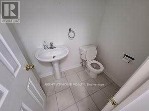 423 Aspendale Crescent, Mississauga, Ontario  L5W 0E7 - Photo 9 - W12667968