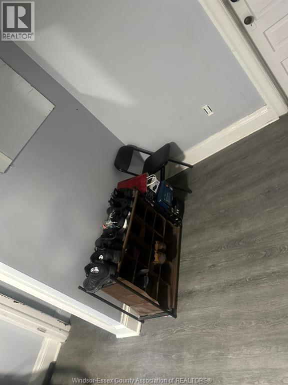 287 Rankin, Windsor, Ontario  N9B 2R4 - Photo 6 - 26000307