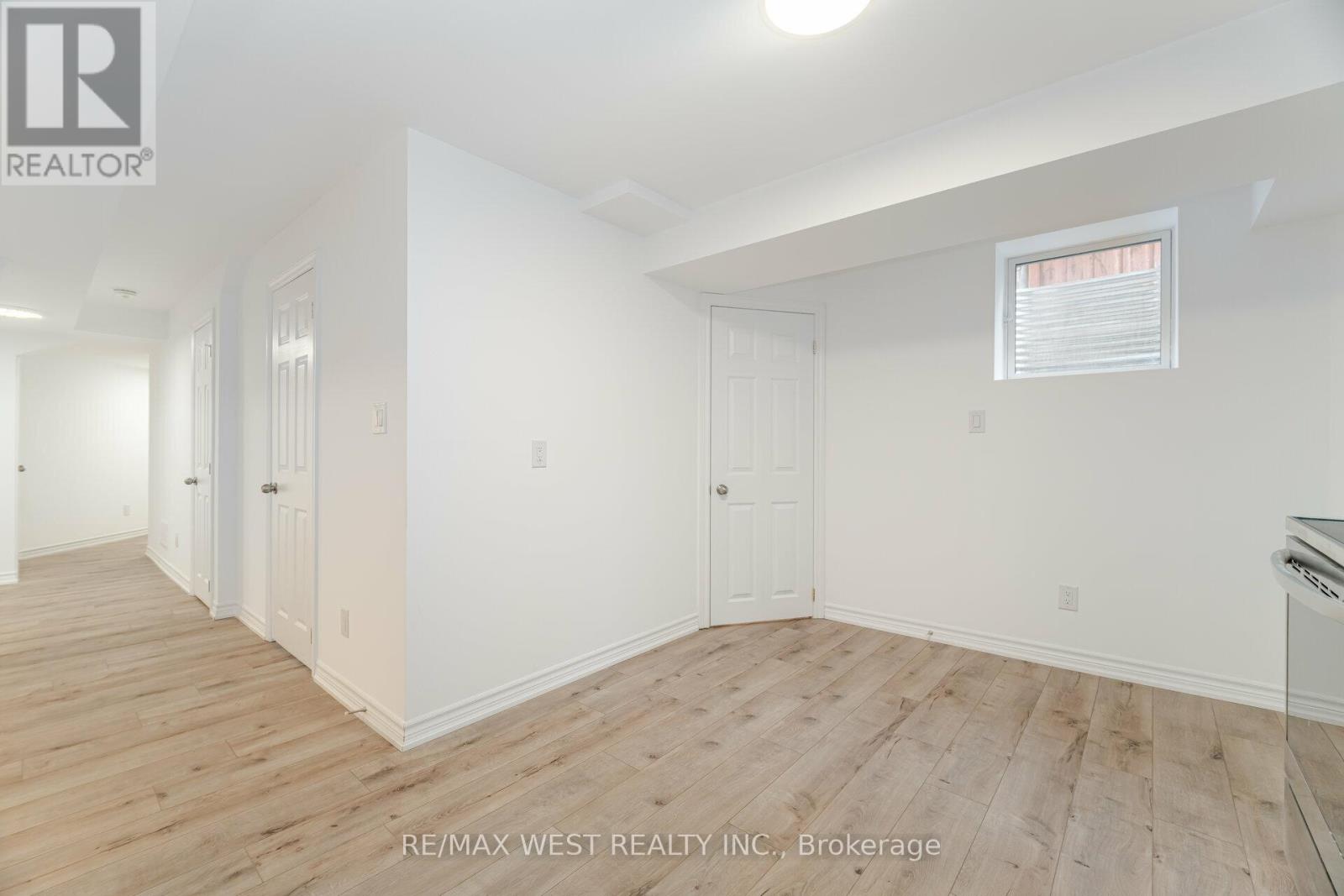 Bsmt - 5456 Whitehorn Avenue, Mississauga, Ontario  L5V 1V5 - Photo 12 - W12667982