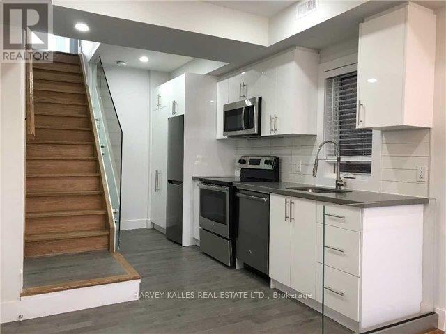 2 - 160 Lansdowne Avenue, Toronto, Ontario  M6K 2V9 - Photo 4 - W12667990