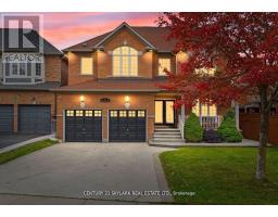 7 YELLOW AVENS BOULEVARD, Brampton, Ontario