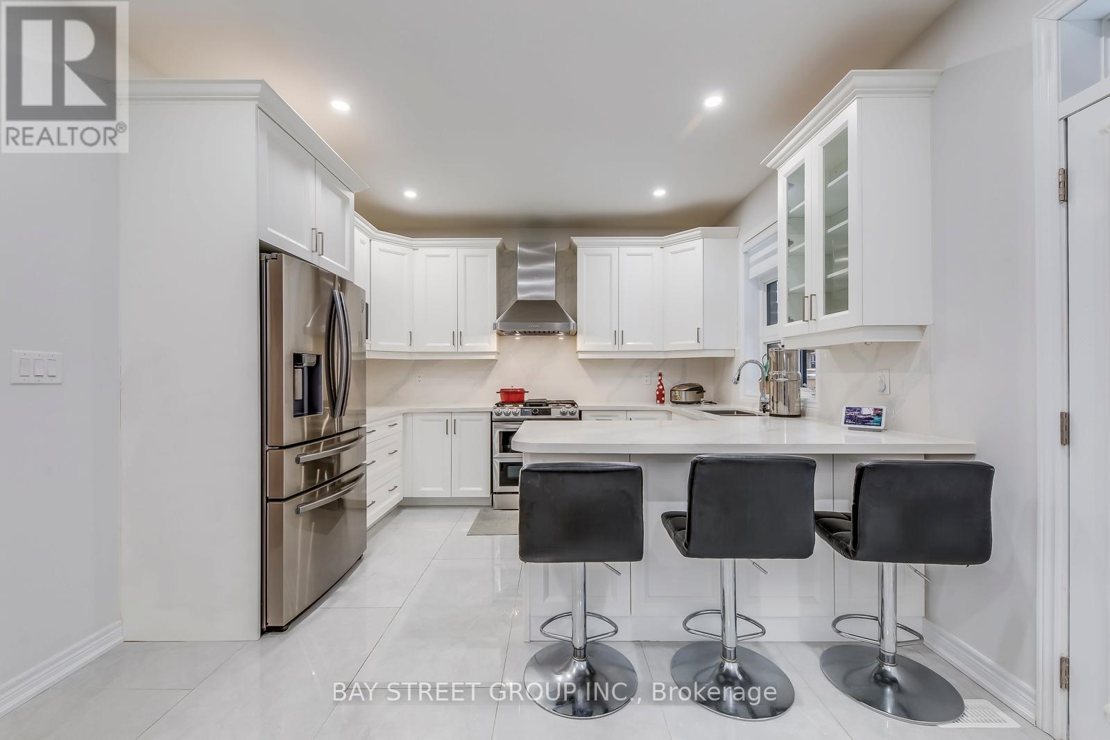 147 Petgor Path, Oakville, Ontario  L6H 1W7 - Photo 17 - W12667994