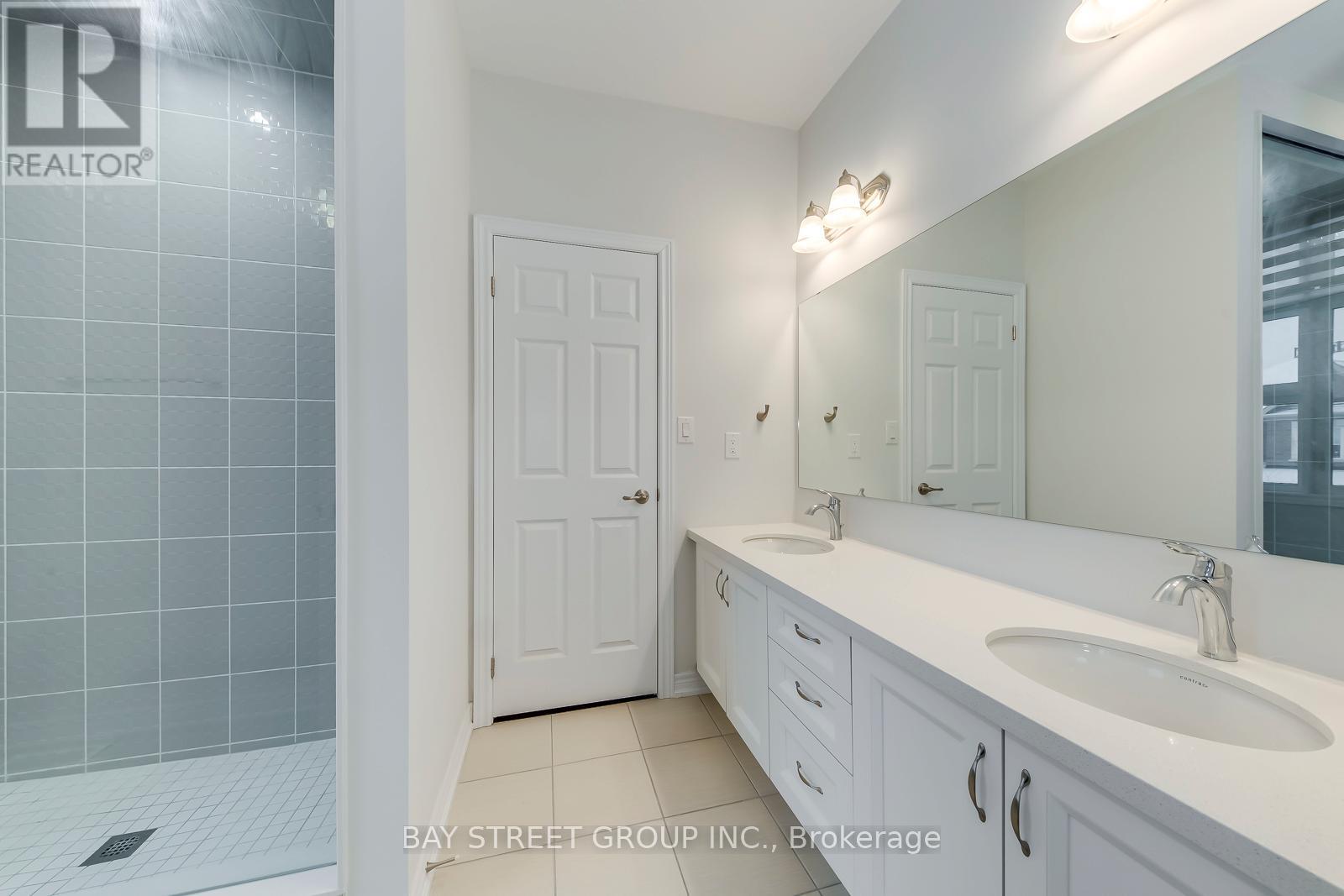 147 Petgor Path, Oakville, Ontario  L6H 1W7 - Photo 37 - W12667994