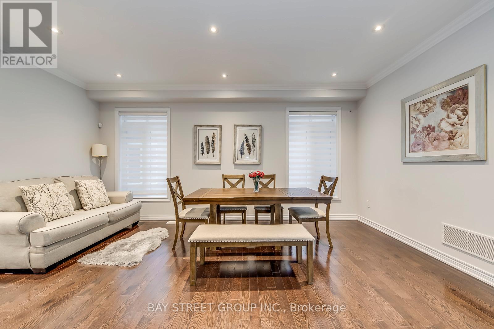 147 Petgor Path, Oakville, Ontario  L6H 1W7 - Photo 9 - W12667994