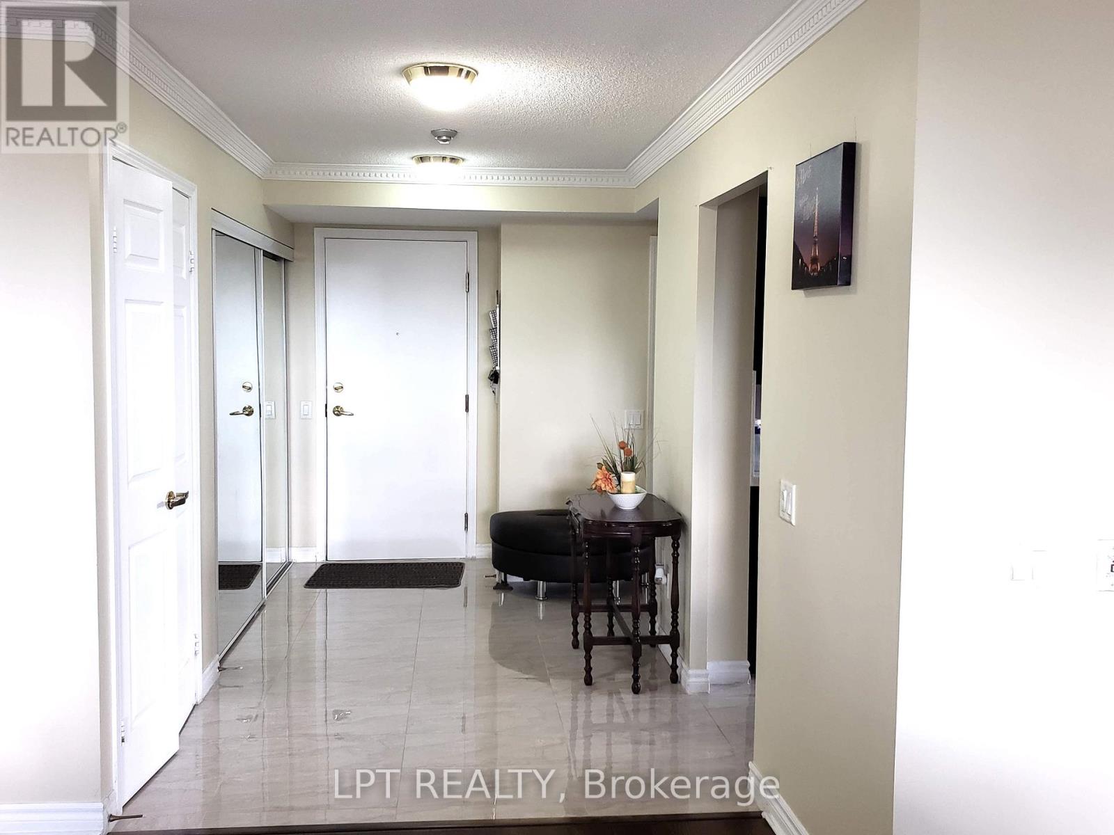 1625 - 25 Kingsbridge Garden Circle, Mississauga, Ontario  L5R 4B1 - Photo 2 - W12668002