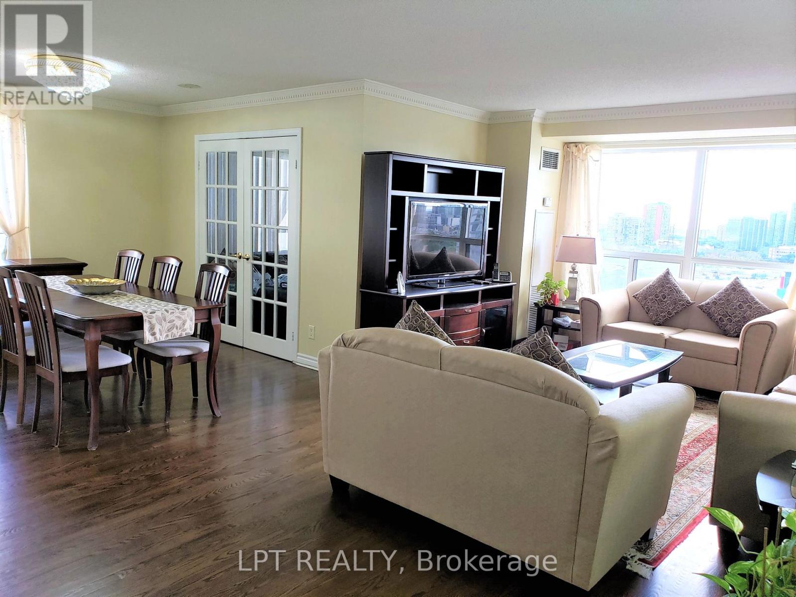 1625 - 25 Kingsbridge Garden Circle, Mississauga, Ontario  L5R 4B1 - Photo 5 - W12668002