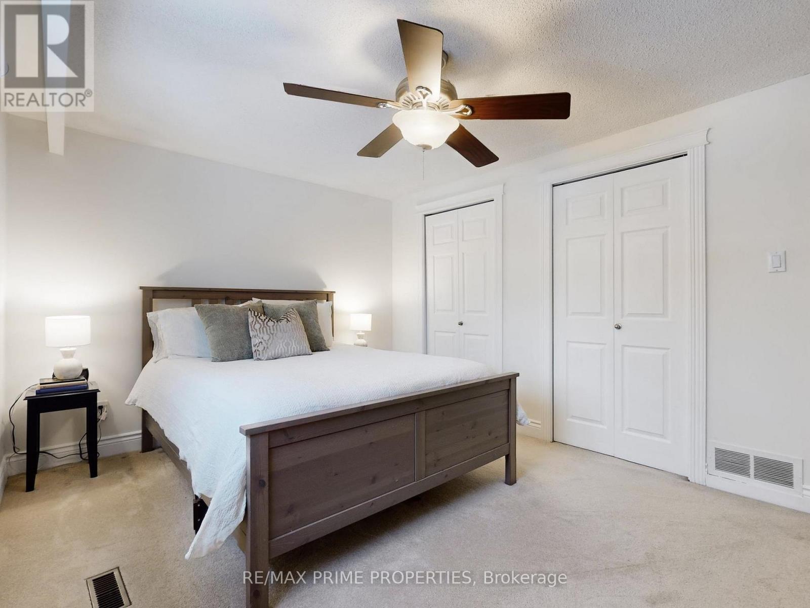 2501 Windjammer Road, Mississauga, Ontario  L5L 1H7 - Photo 23 - W12668030