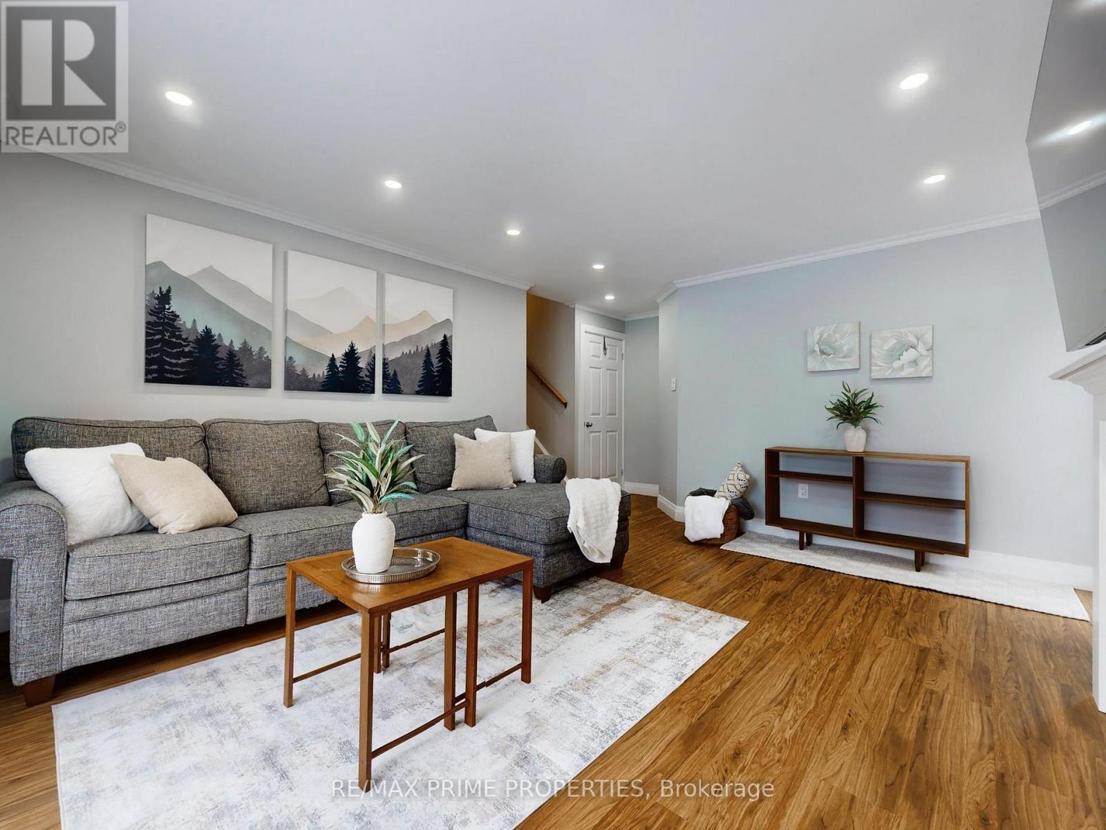 2501 Windjammer Road, Mississauga, Ontario  L5L 1H7 - Photo 4 - W12668030