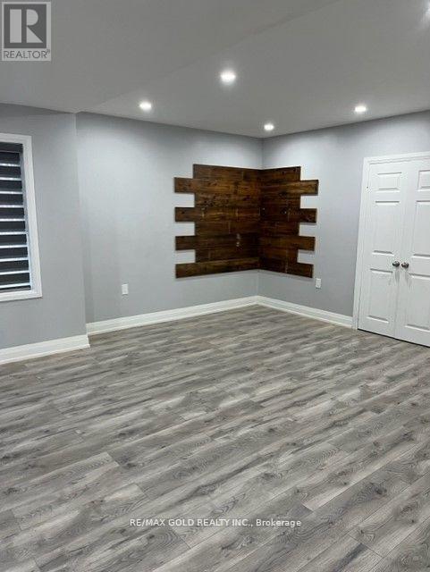 18 College Street N, Toronto, Ontario  M9V 1H3 - Photo 4 - W12668038