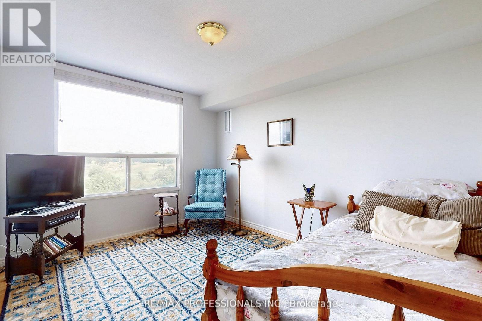 806 - 1535 Lakeshore Road E, Mississauga, Ontario  L5E 3E2 - Photo 38 - W12668060