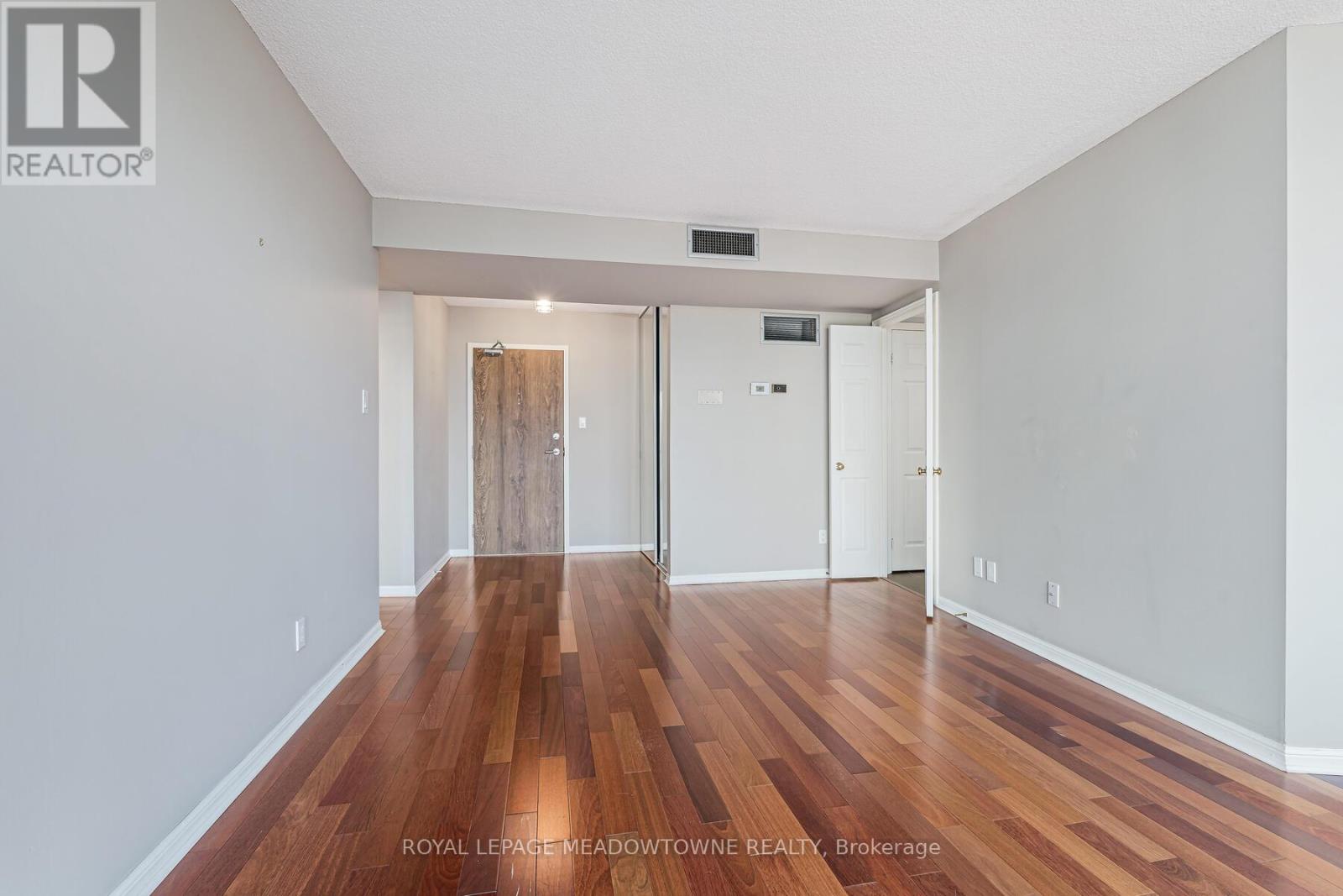 506 - 1230 Marlborough Court, Oakville, Ontario  L6H 3K6 - Photo 7 - W12668068