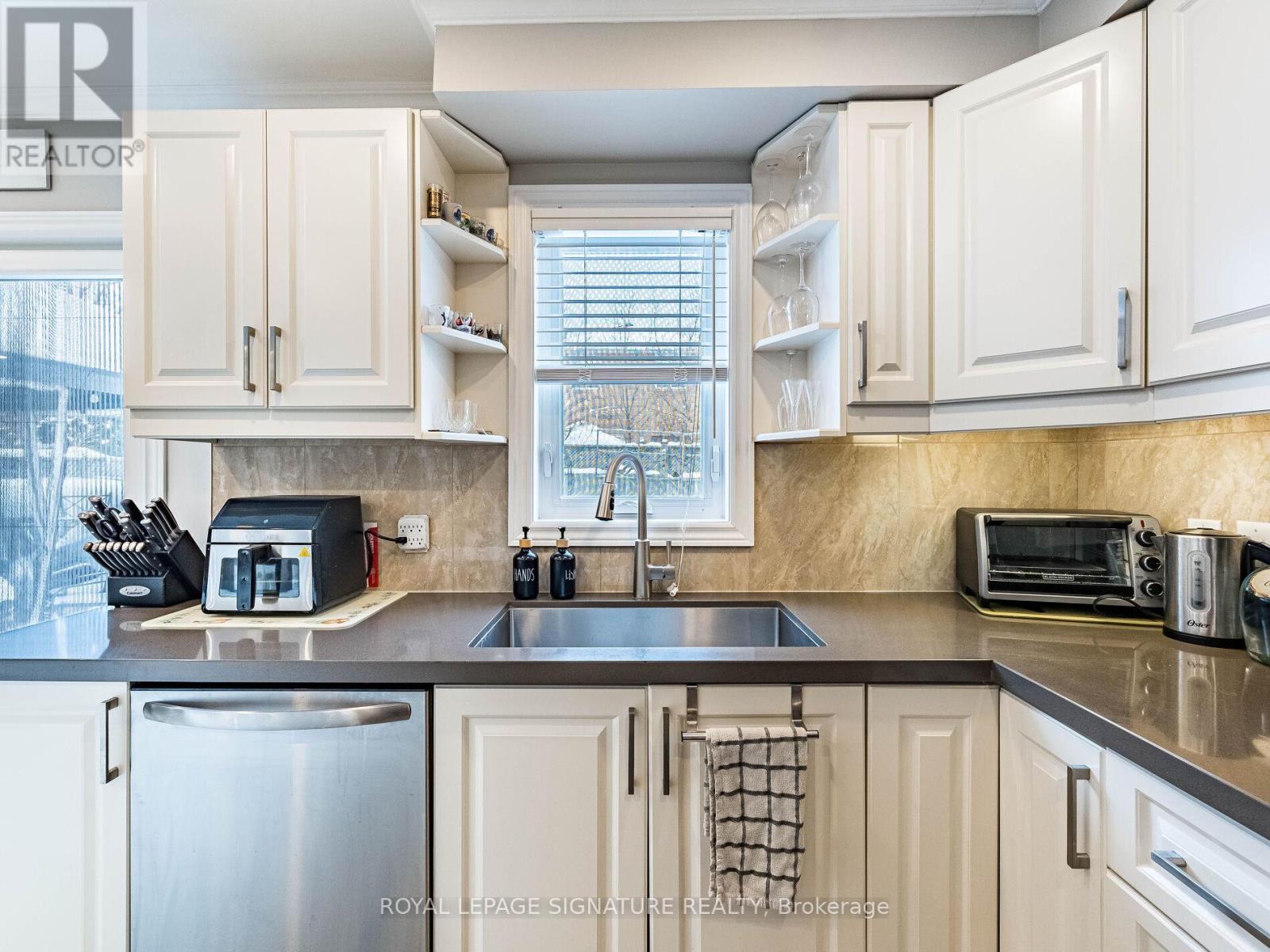 303 Howard Crescent, Orangeville, Ontario  L9W 4Y3 - Photo 19 - W12668088