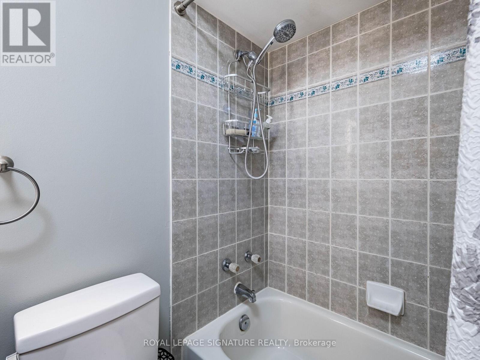 303 Howard Crescent, Orangeville, Ontario  L9W 4Y3 - Photo 32 - W12668088